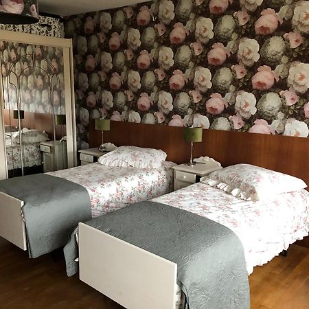 Le Voyageur Bed & Breakfast Saint-Bonnet-Tronçais Eksteriør bilde