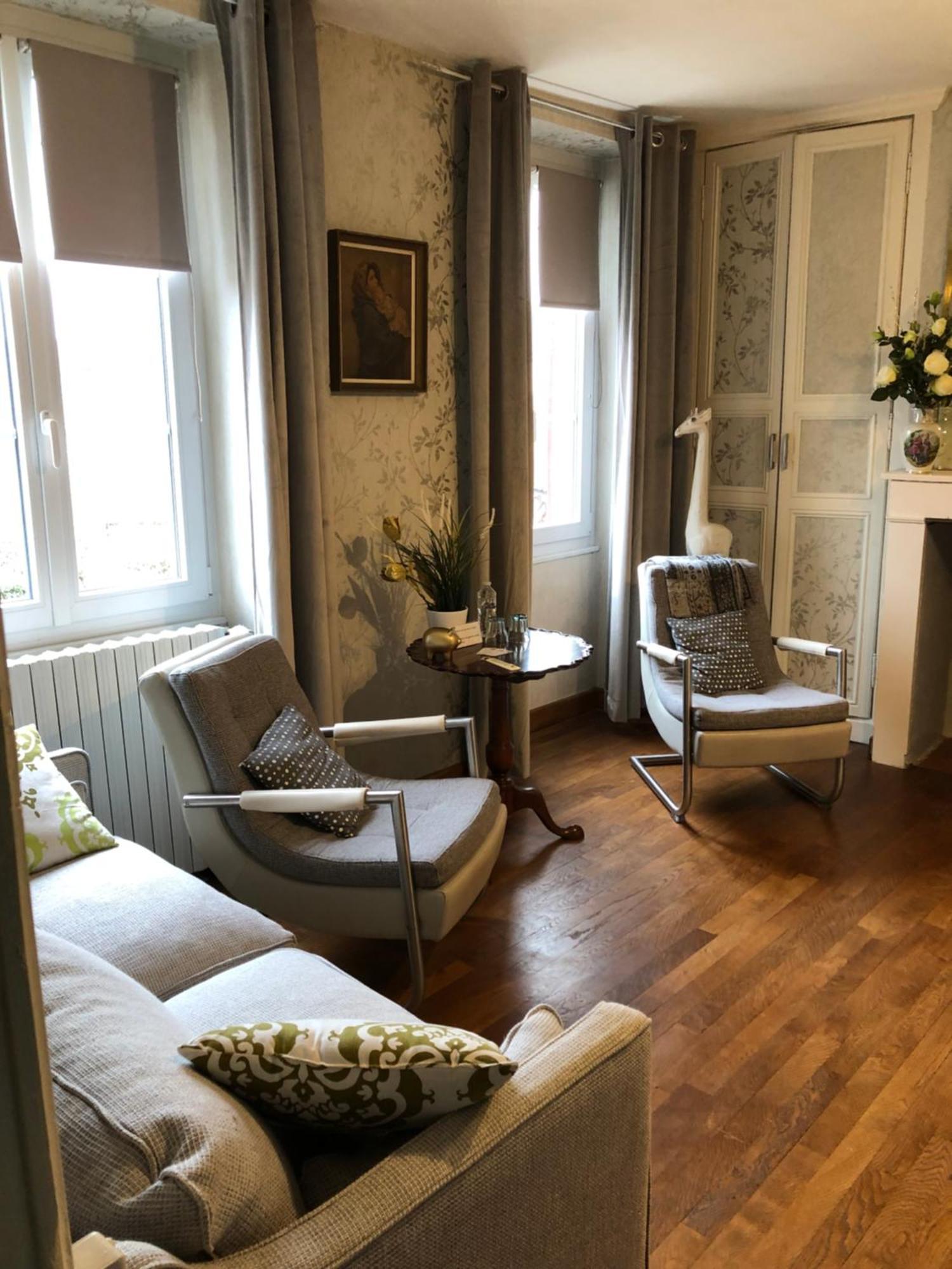 Le Voyageur Bed & Breakfast Saint-Bonnet-Tronçais Eksteriør bilde